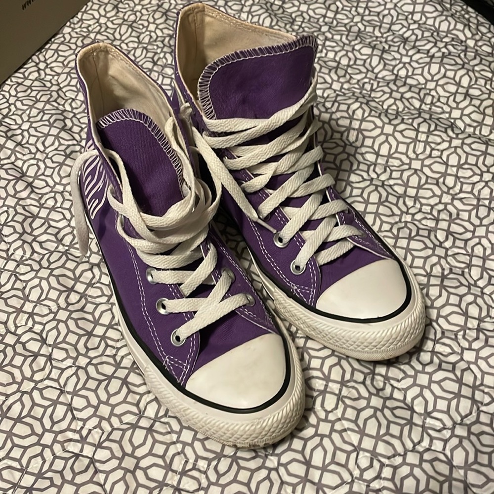 Purple Converse - M5/W7 - gently used